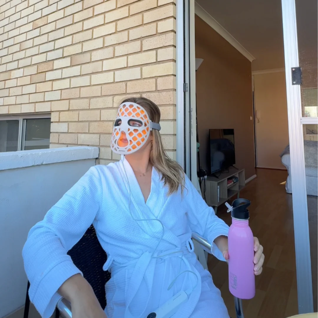 Peachaboo Glo Aurora Silicone LED Light Therapy Mask (with NIR) - Image 5